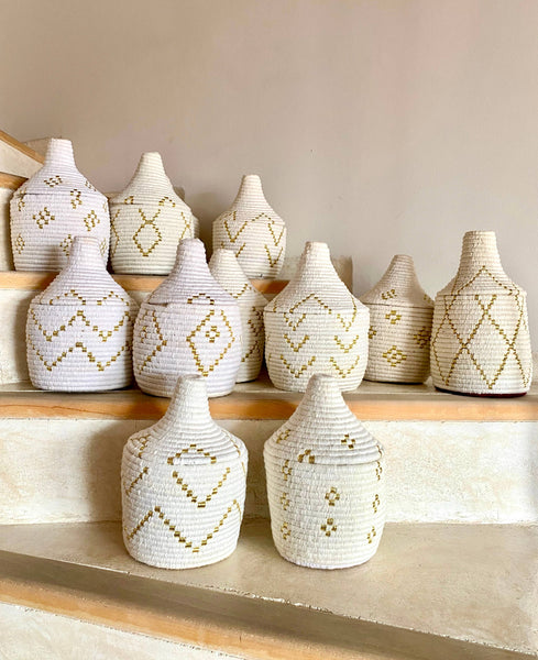 Paniers berbères blancs et dorés
