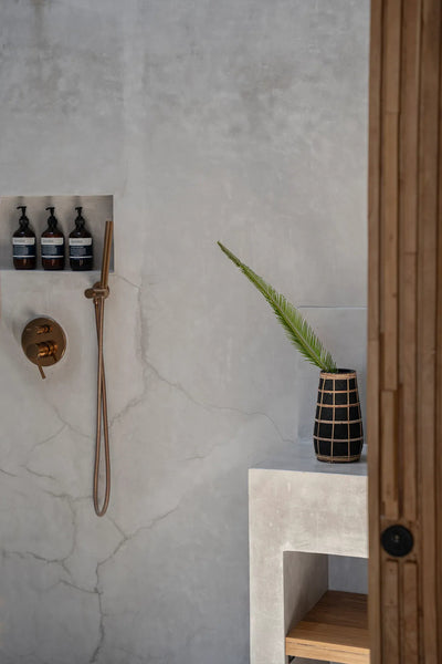 Le Vase Cutie - Noir Naturel - M