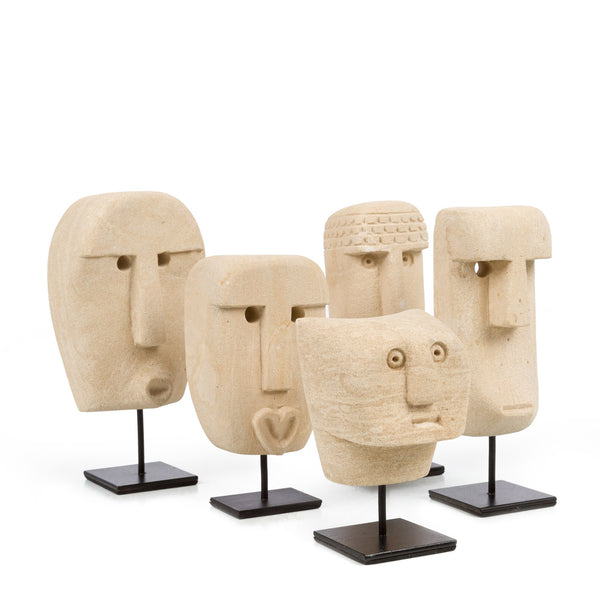 La statue Sumba #22 sur pied - Naturel