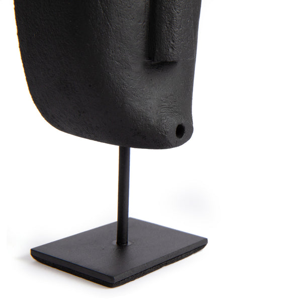 La statue de Sumba #35 sur pied